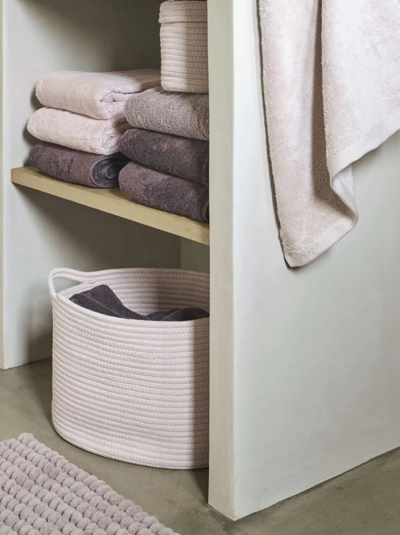 Bath & Living Aquanova Aquanova AXEL bath mat Nude