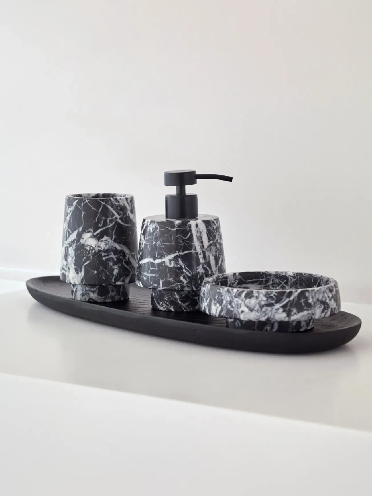 Bath & Living Aquanova Aquanova ORION soap dish Black