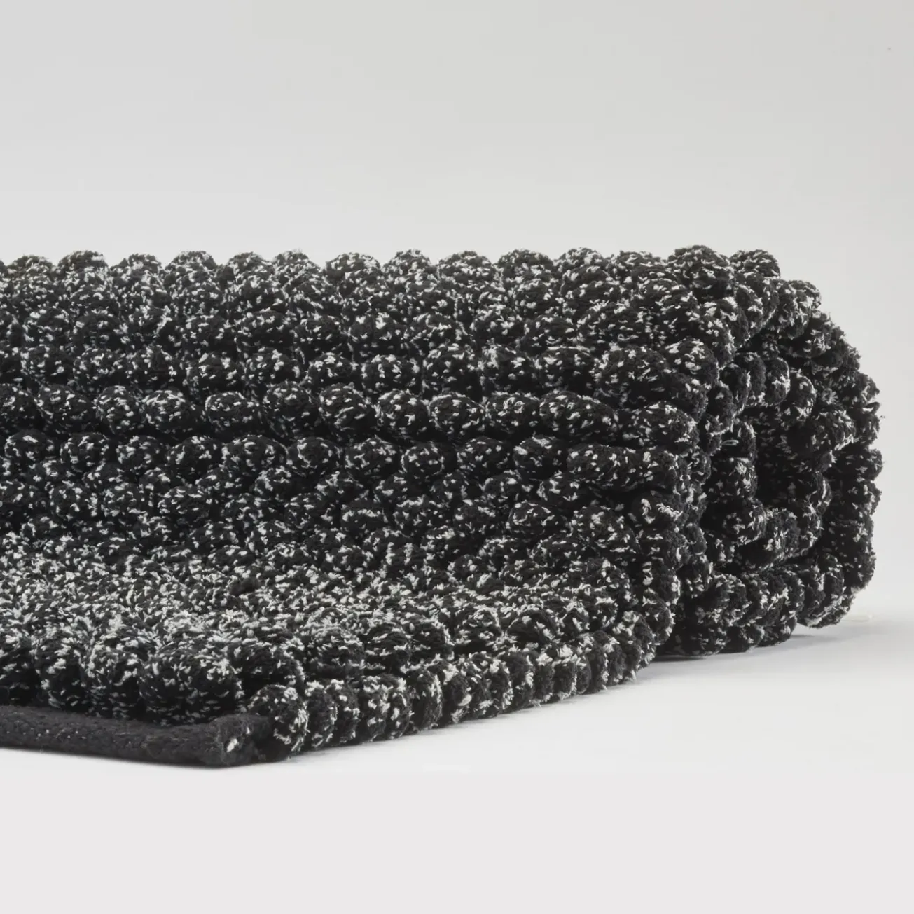 Bath & Living Aquanova Bath mat BRENT 60 x 100 cm color Black-09 (BREBMM-09)