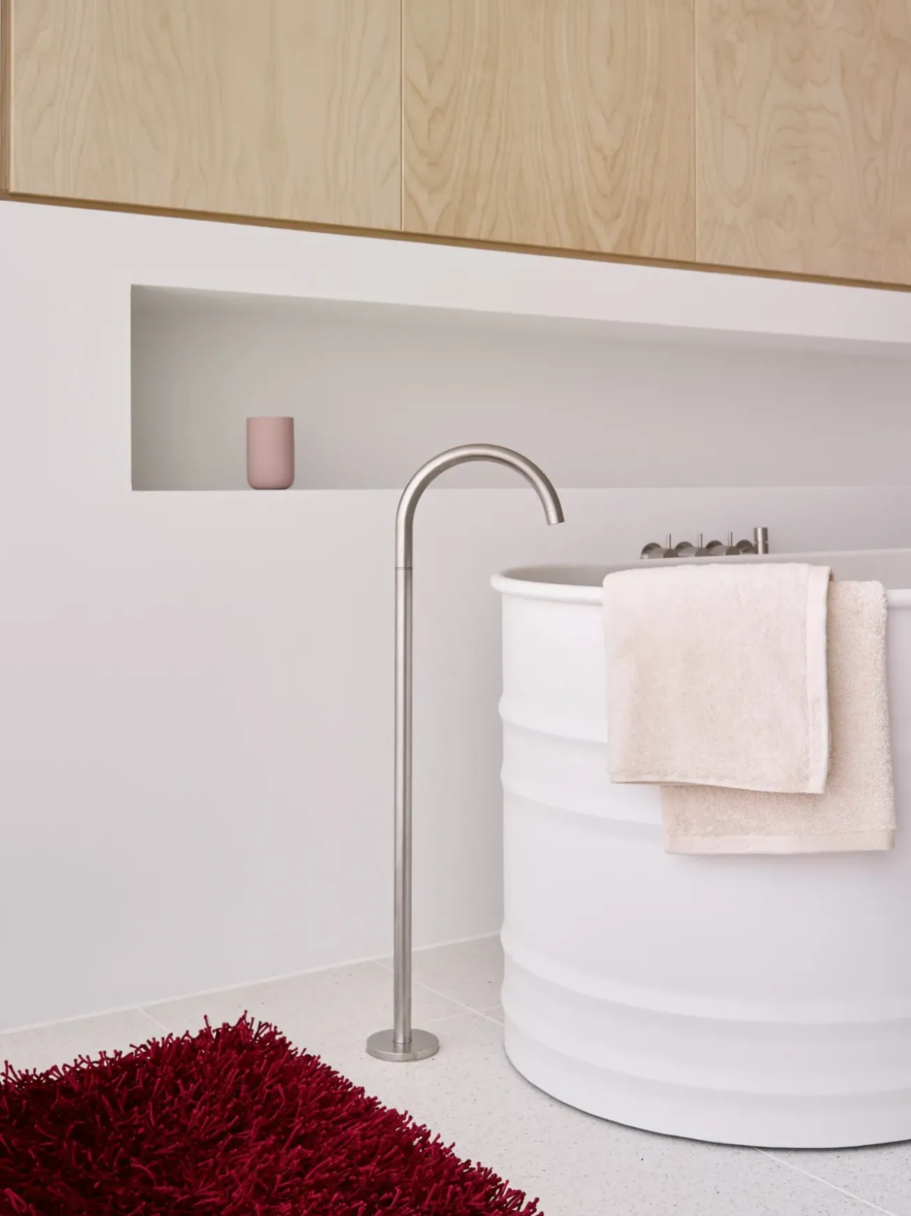 Bath & Living Aquanova Bath mat KEMEN Chili Pepper-142, red (KEMBM-142)