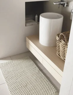 Bath & Living Aquanova Bath mat MAKS color