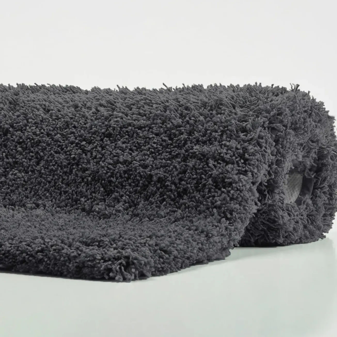 Bath & Living Aquanova Bath mat MUSA color Caviar-633 (dark gray)