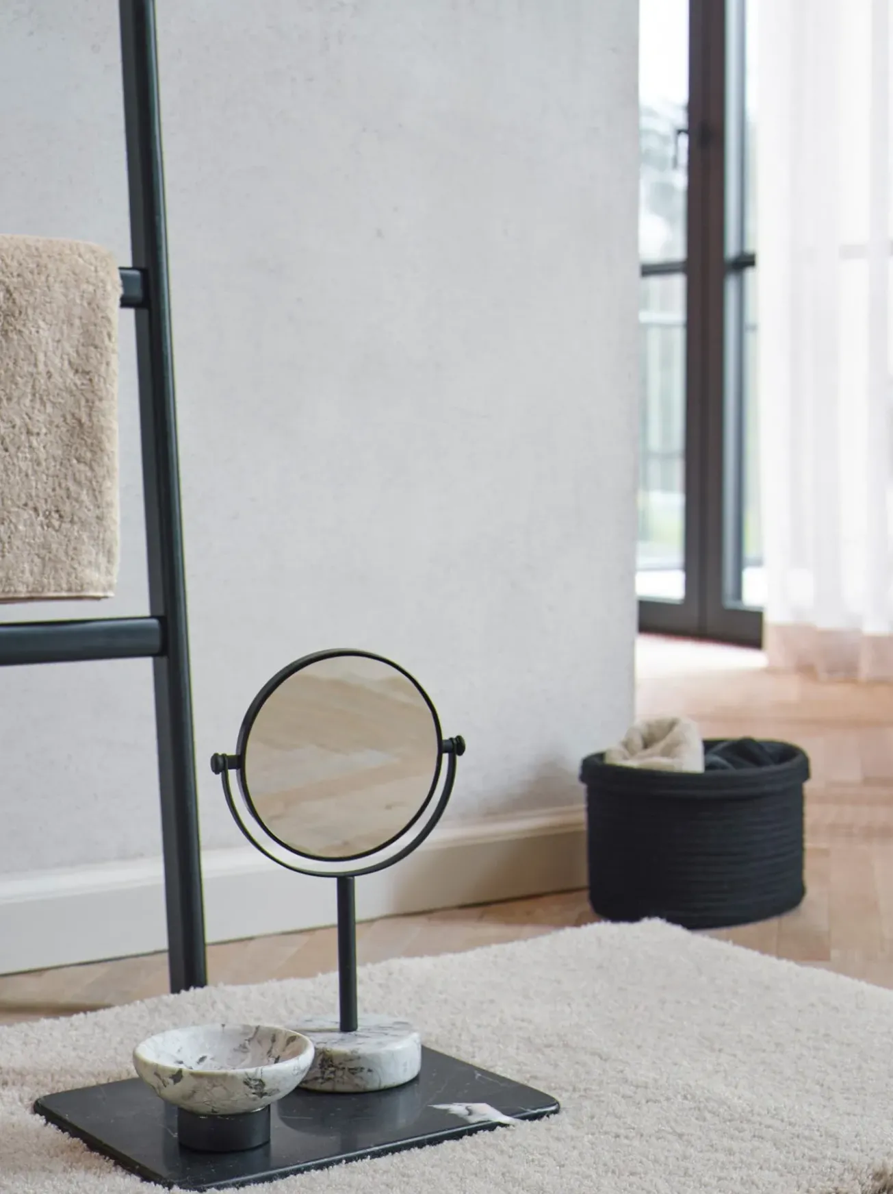 Bath & Living Aquanova Bath textiles LONDON color