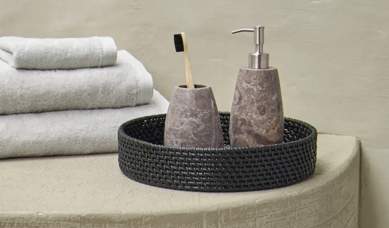 Bath & Living Aquanova Bath textiles LONDON color