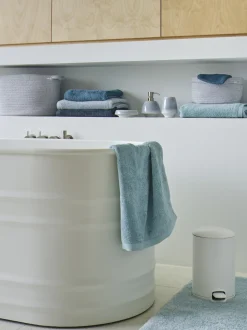 Bath & Living Aquanova Bath towel 70x130 cm LONDON color (set/3)