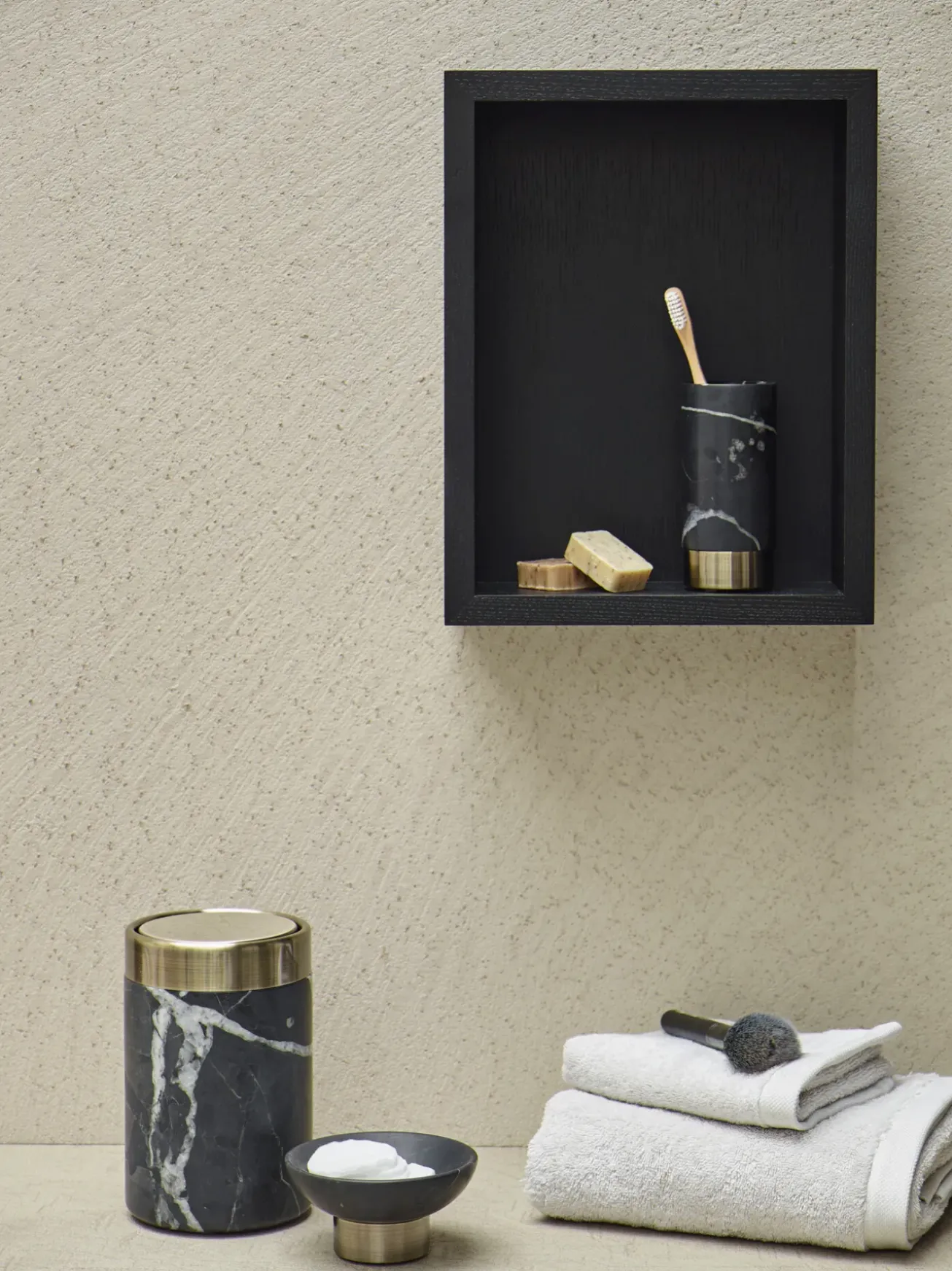 Bath & Living Aquanova Cosmetics waste bin NERO color Black (black)