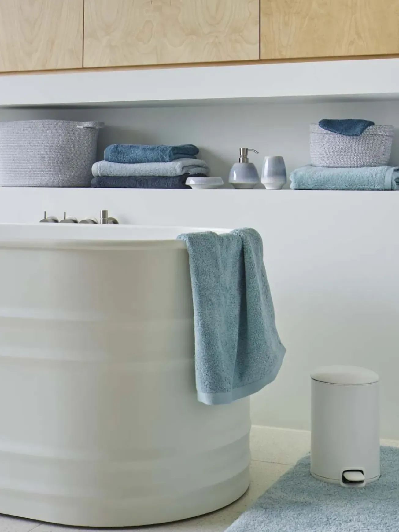 Bath & Living Aquanova Guest towel LONDON color (set/6)