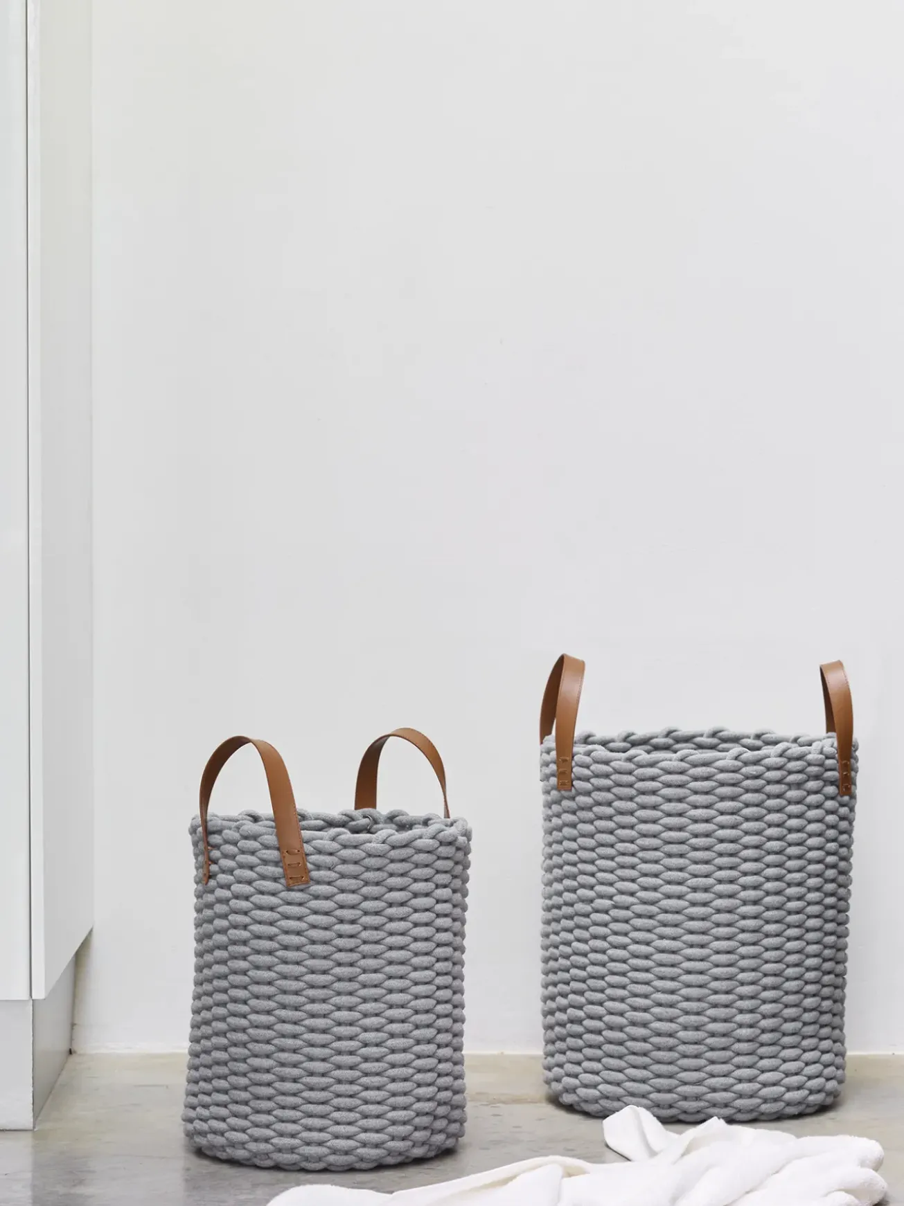 Bath & Living Aquanova Laundry basket RUDON color Gray-92 (gray)