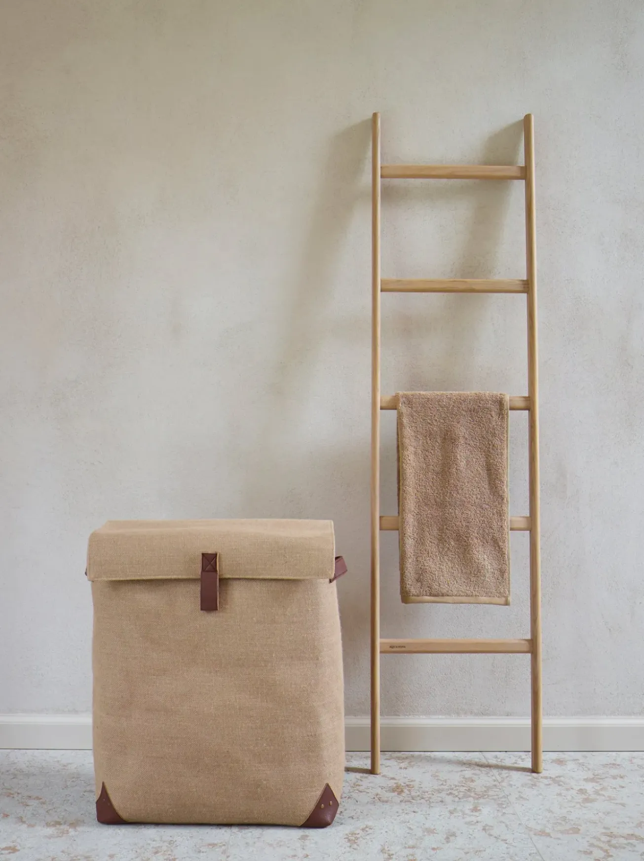 Bath & Living Aquanova Oak towel ladder MINK (MINTLL-387)