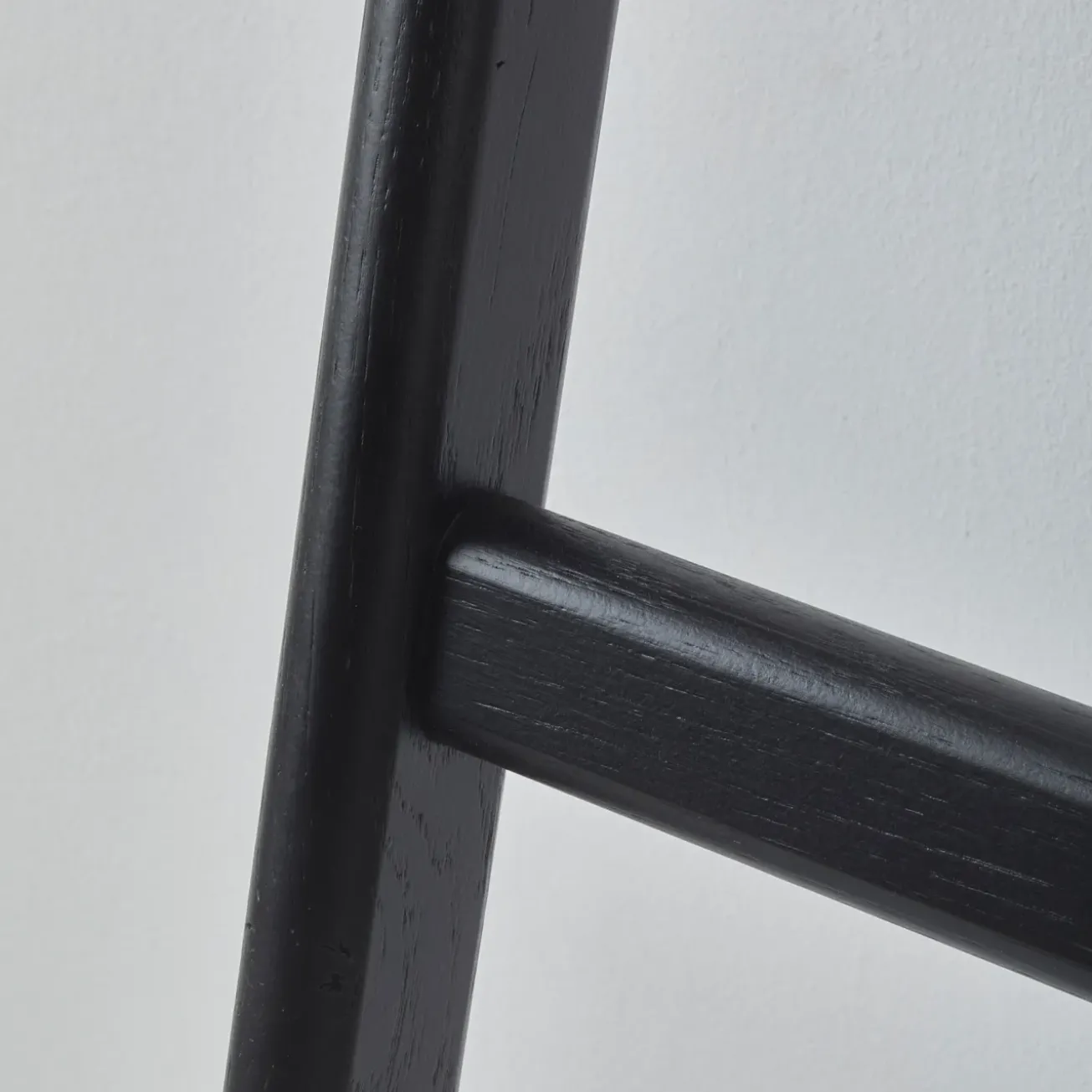 Bath & Living Aquanova Oak towel ladder MINK color black (MINTLL-09)