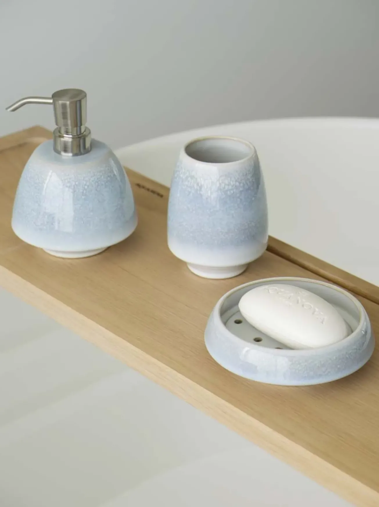 Bath & Living Aquanova Soap dish FIGO color