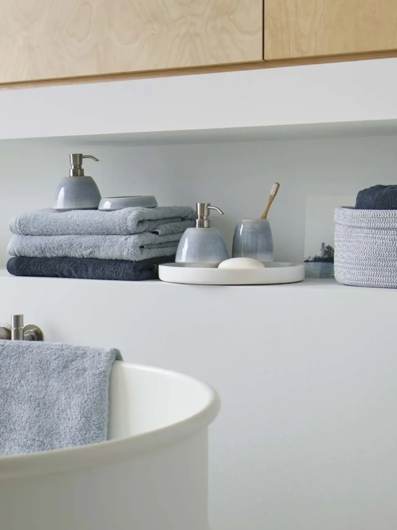 Bath & Living Aquanova Soap dish FIGO color