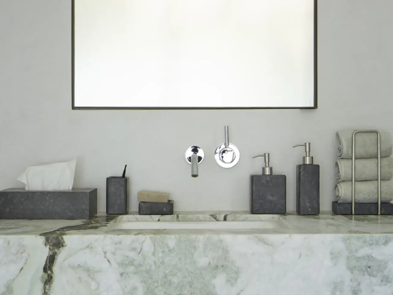 Bath & Living Aquanova Soap dispenser HAMMAM Dark Gray-98