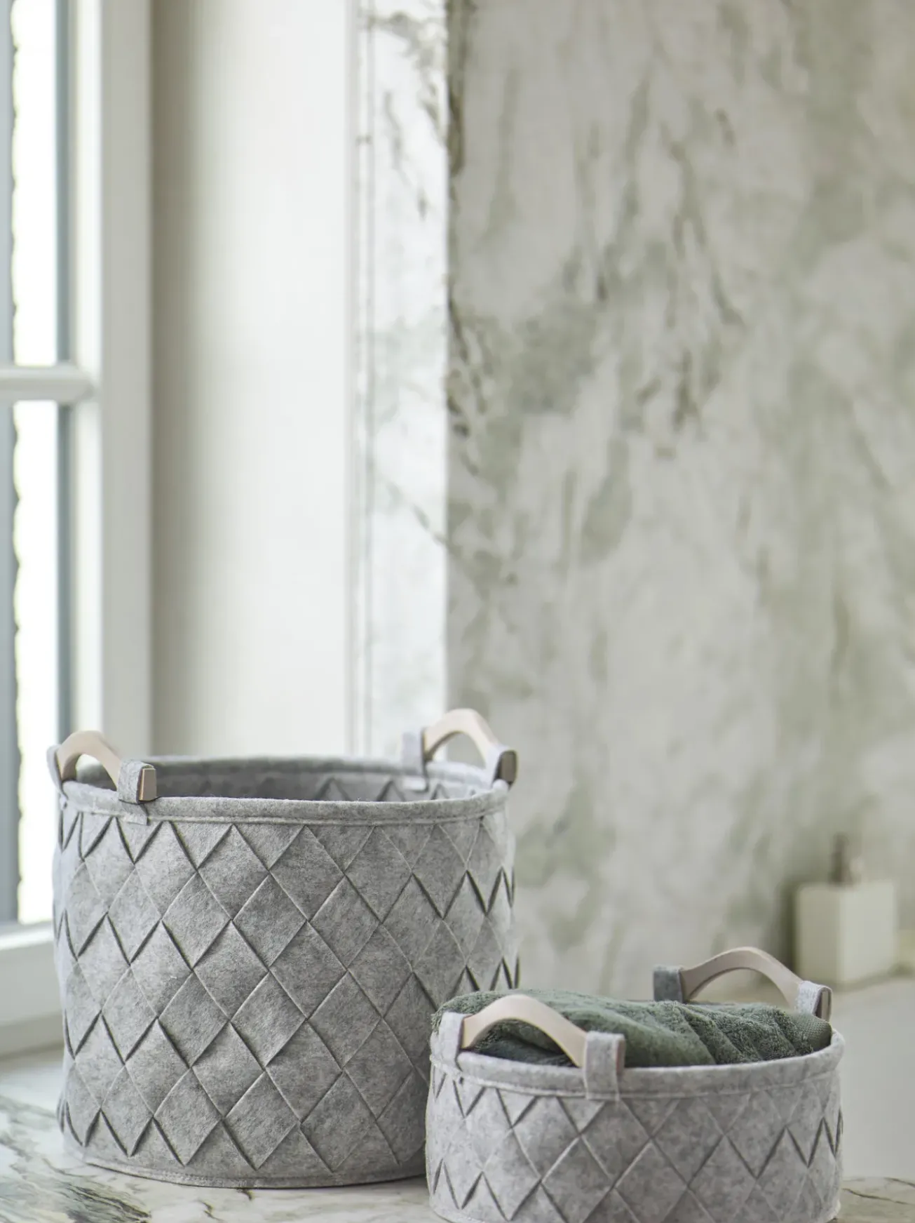 Bath & Living Aquanova Storage basket AMY color Silver Gray-95 (gray) small