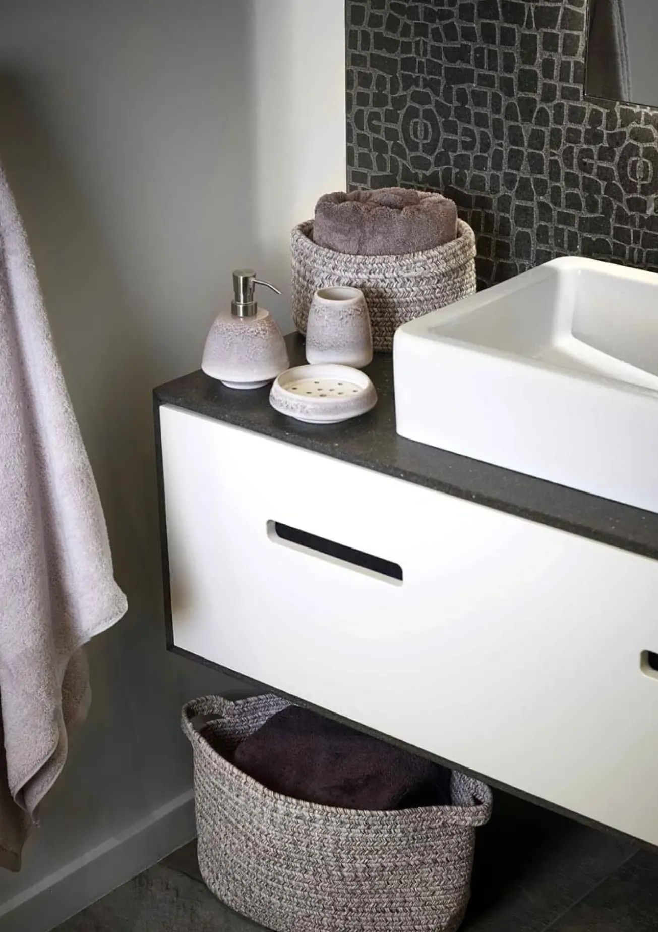Bath & Living Aquanova Storage basket RENA color (Medium)