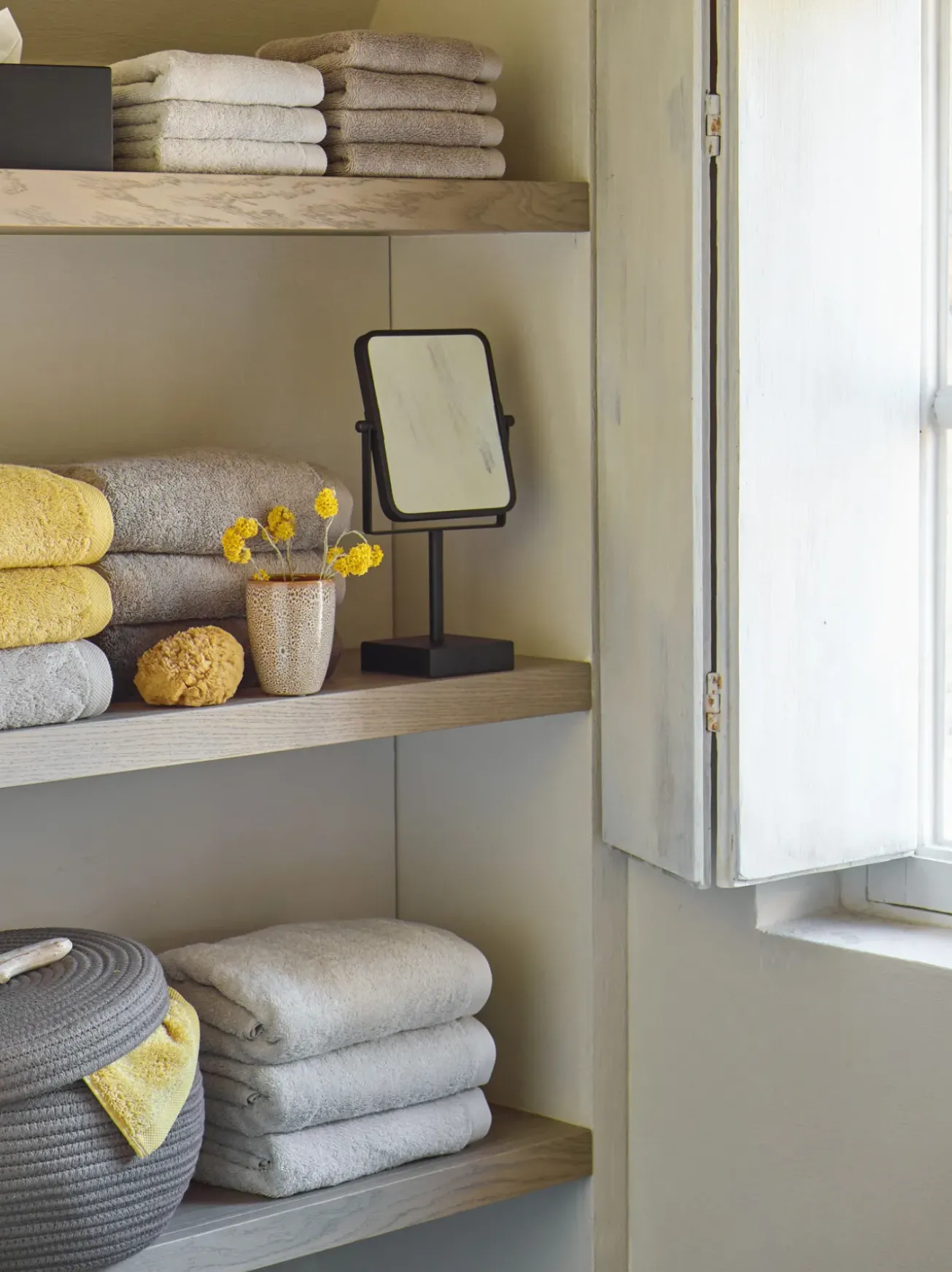 Bath & Living Aquanova Tissue holder COLE color