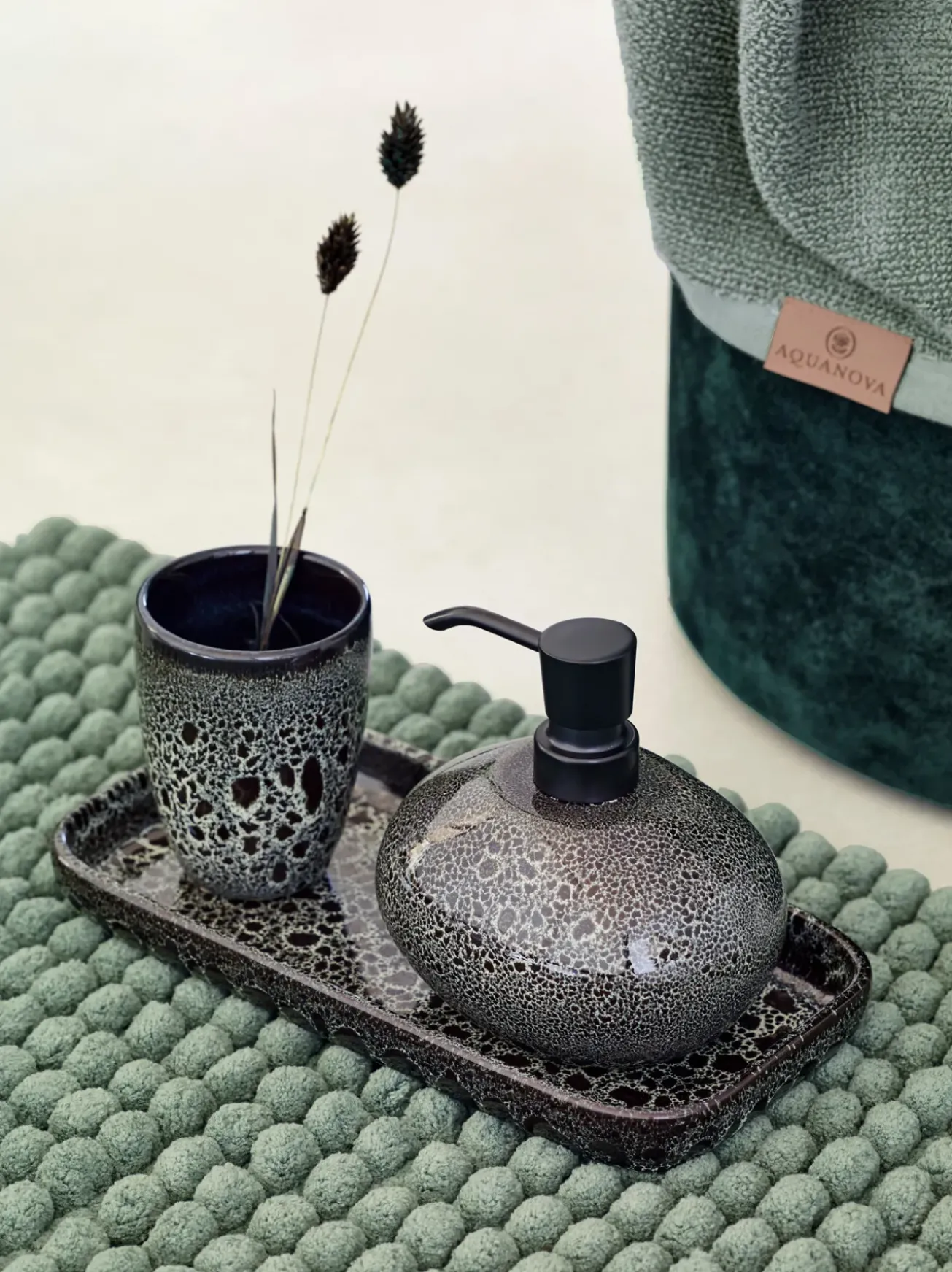 Bath & Living Aquanova Tissue holder UGO color Olive Black-994 (black)