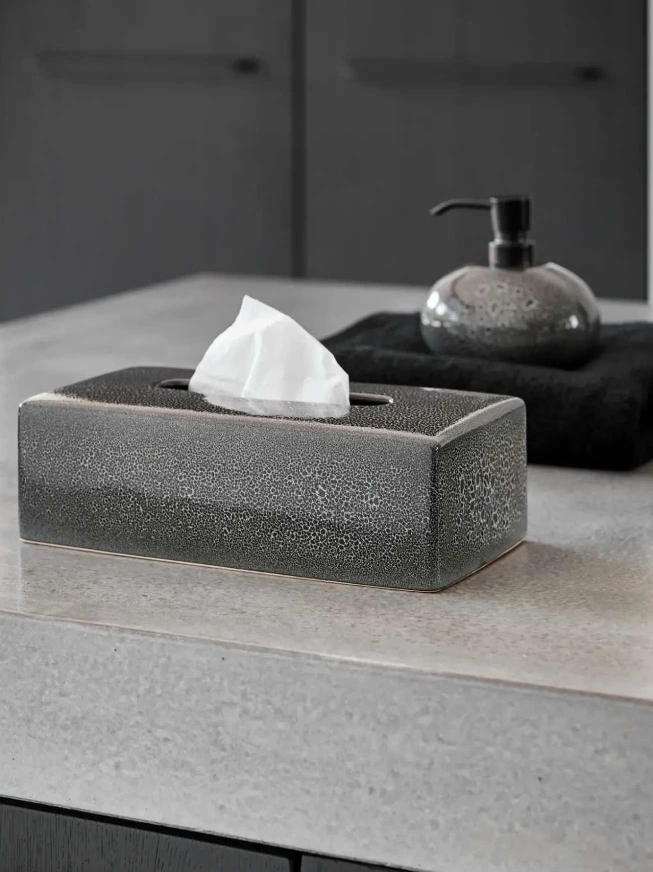 Bath & Living Aquanova Tissue holder UGO color Olive Black-994 (black)