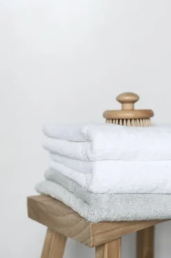 Bath & Living Aquanova Towel 55x100 cm LONDON color (set/3)