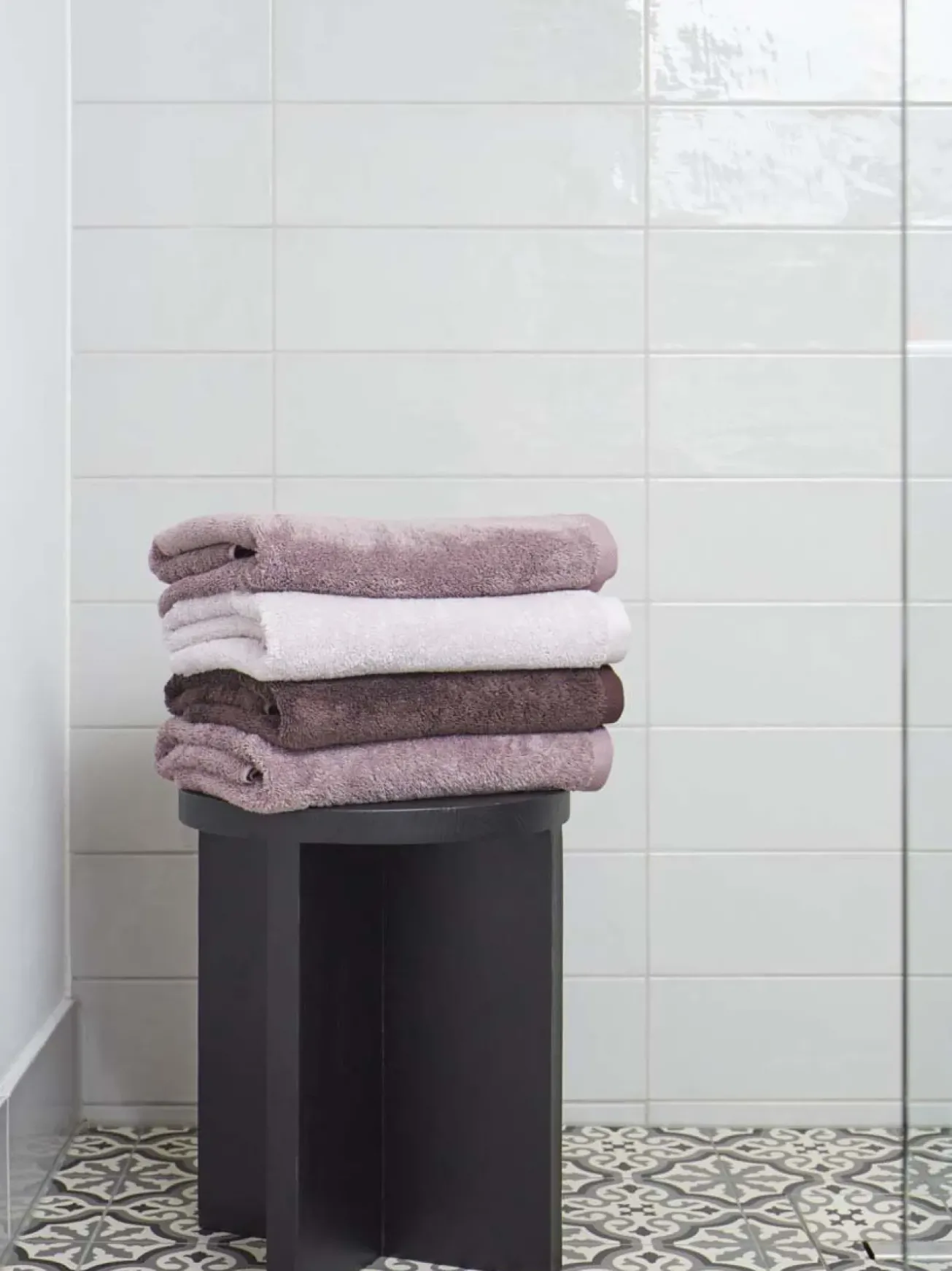 Bath & Living Aquanova Towel 55x100 cm LONDON color (set/3)