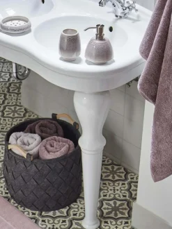 Bath & Living Aquanova Towel 55x100 cm LONDON color (set/3)