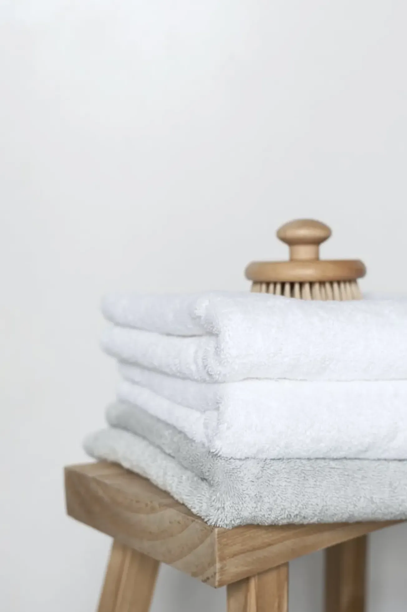 Bath & Living Aquanova Towel 55x100 cm LONDON color (set/3)