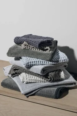 Bath & Living Blomus Bath towel waffle pattern 70x140 cm CARO color Micro Chip, light gray, 400 gr / m² (68998)