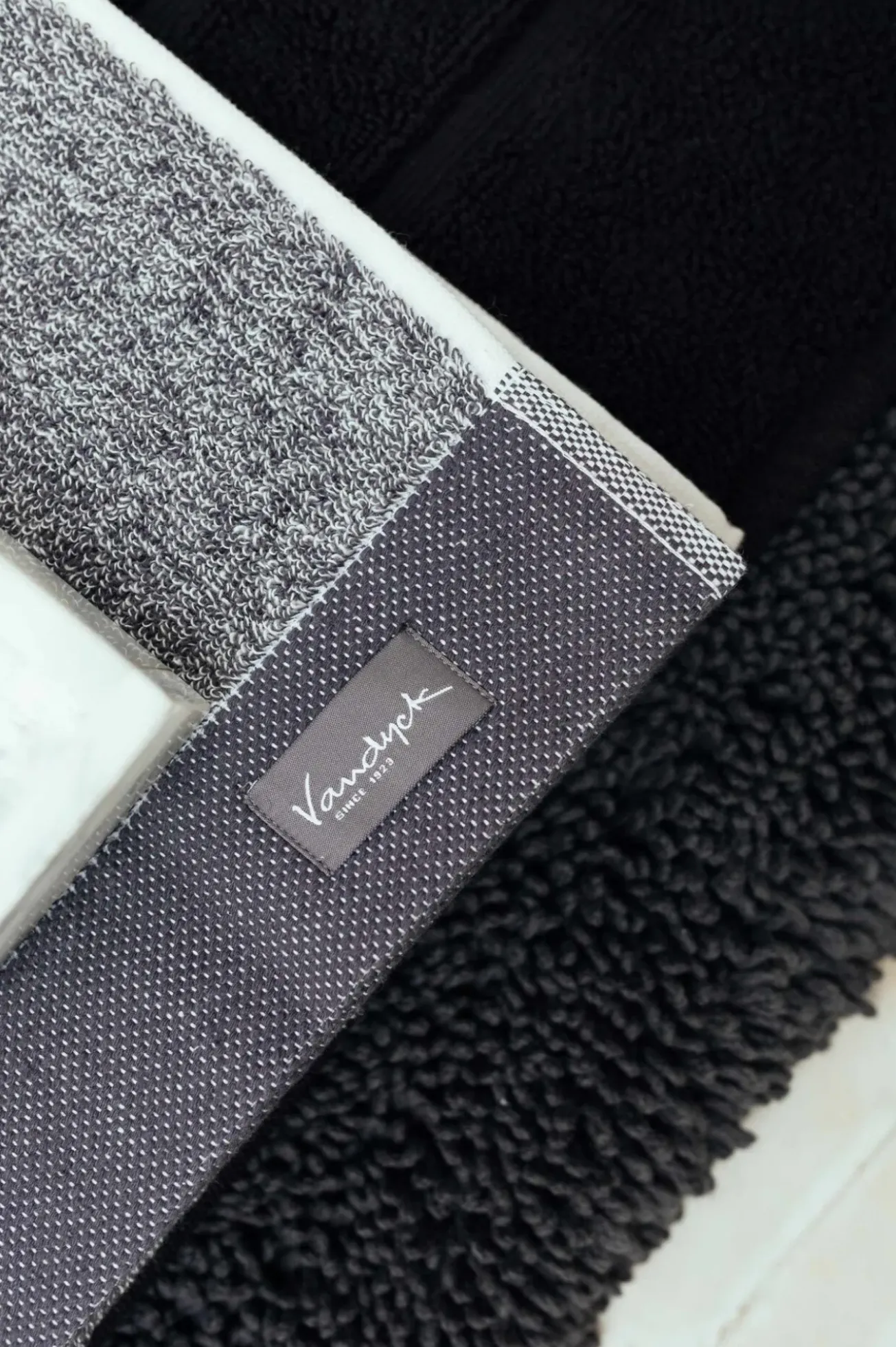 Bath & Living Vandyck Bath towel 70x140 cm HOME Mouliné Off Black (BAKC18201) set/3 pieces