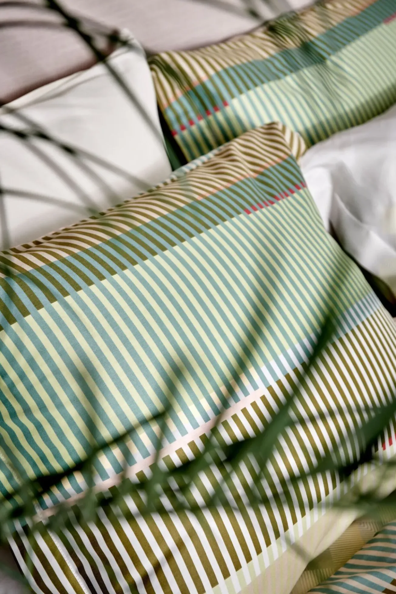 Bath & Living Vandyck Duvet cover OPTIMIST Smoke Green 240x220 cm (satin cotton)