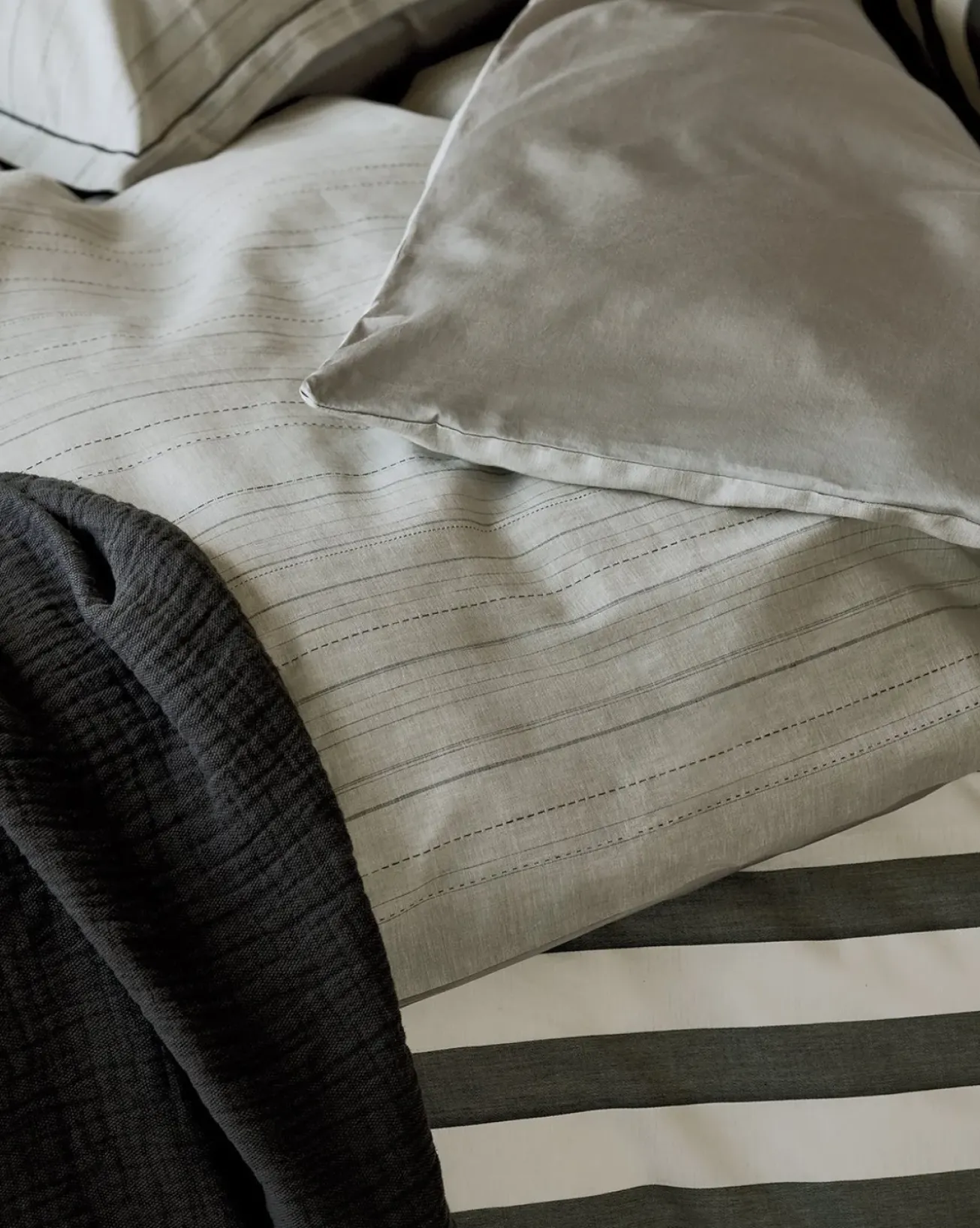 Bath & Living Vandyck Duvet cover PURE 72 Coolgrey 240x220 cm (linen/cotton)