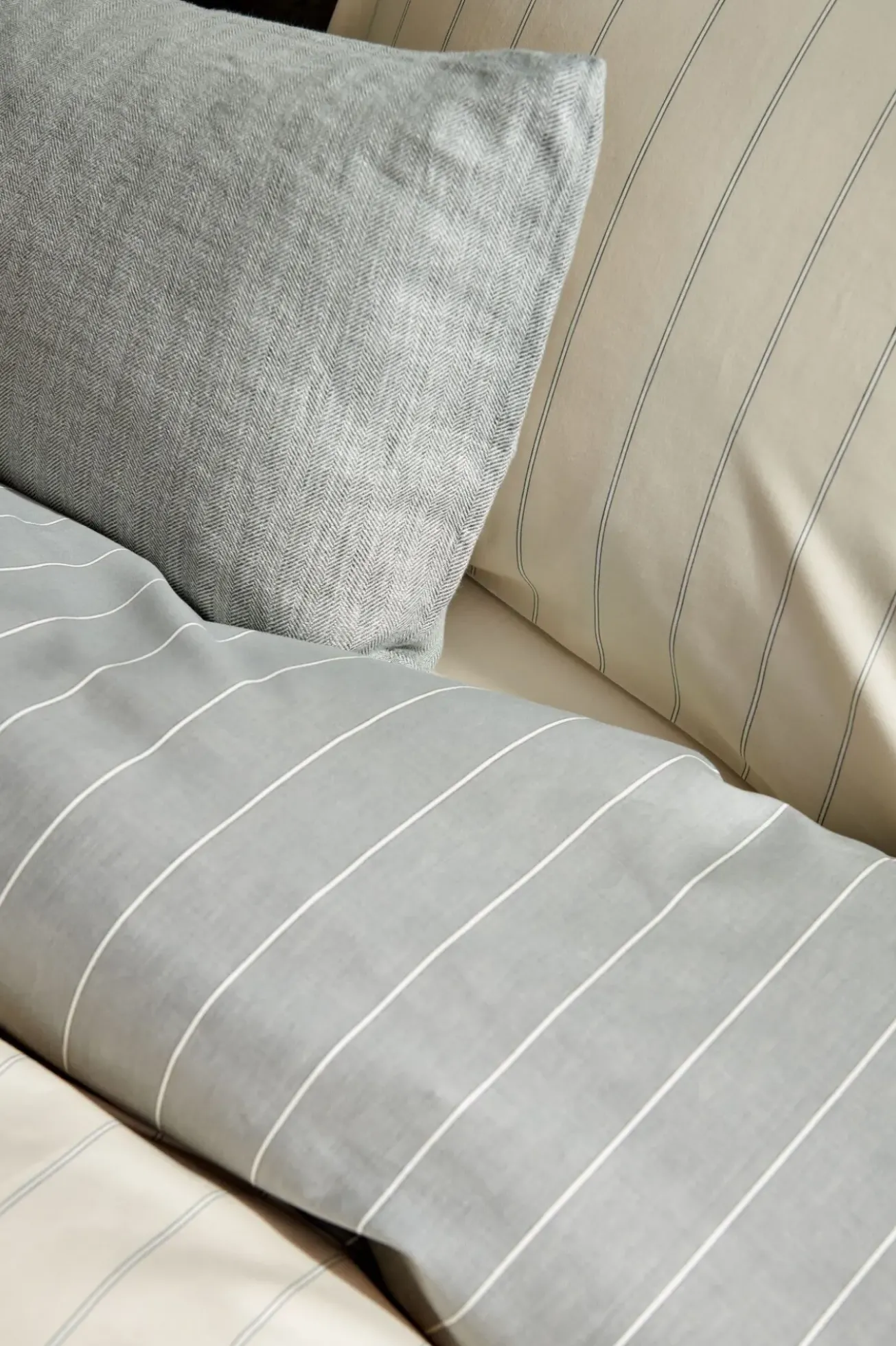 Bath & Living Vandyck PURE 22 pillowcase 40x55 cm Grey-011 (cotton/linen)