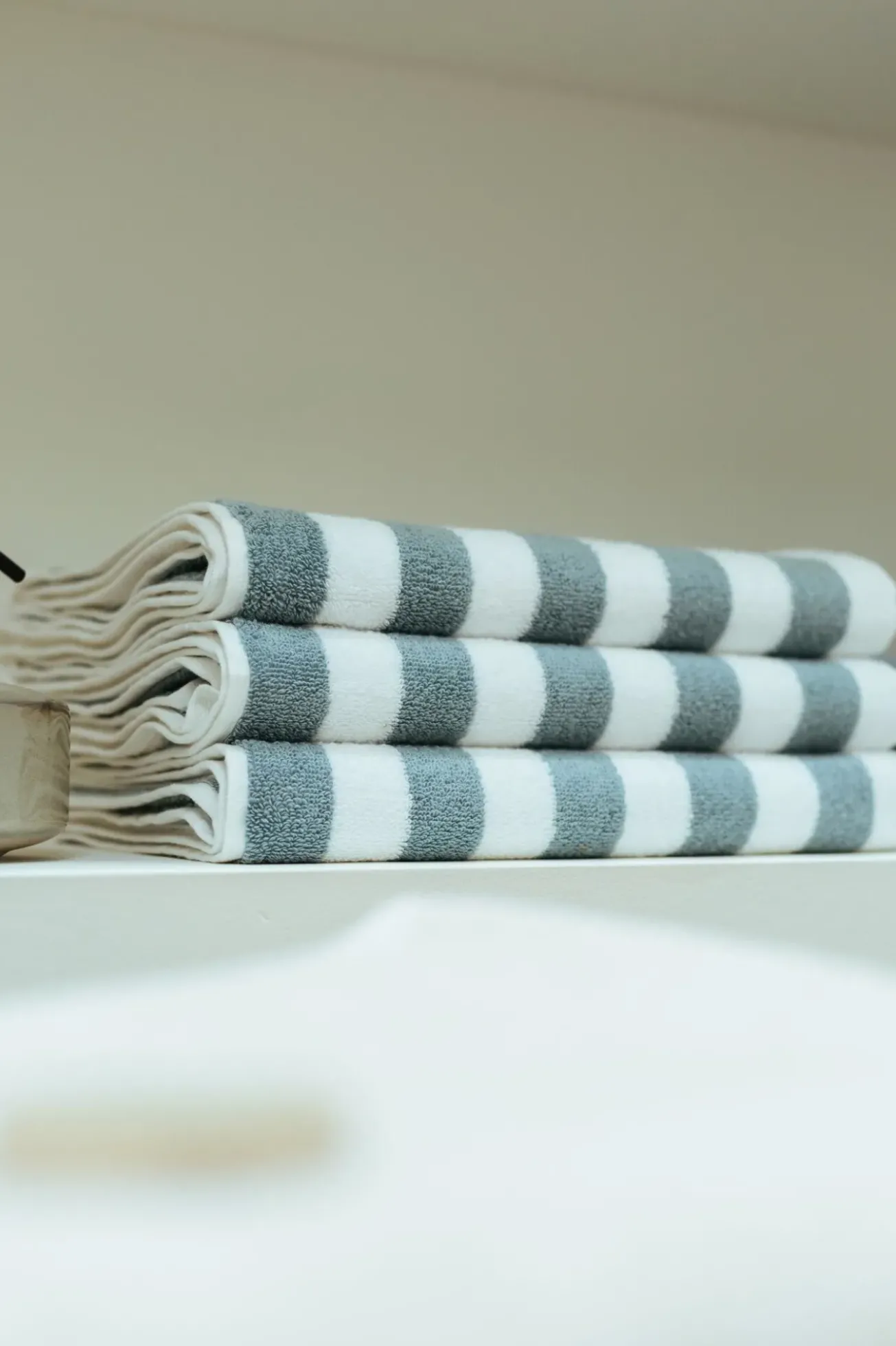 Bath & Living Vandyck Towel VERONA Stripes color Pearl Blue