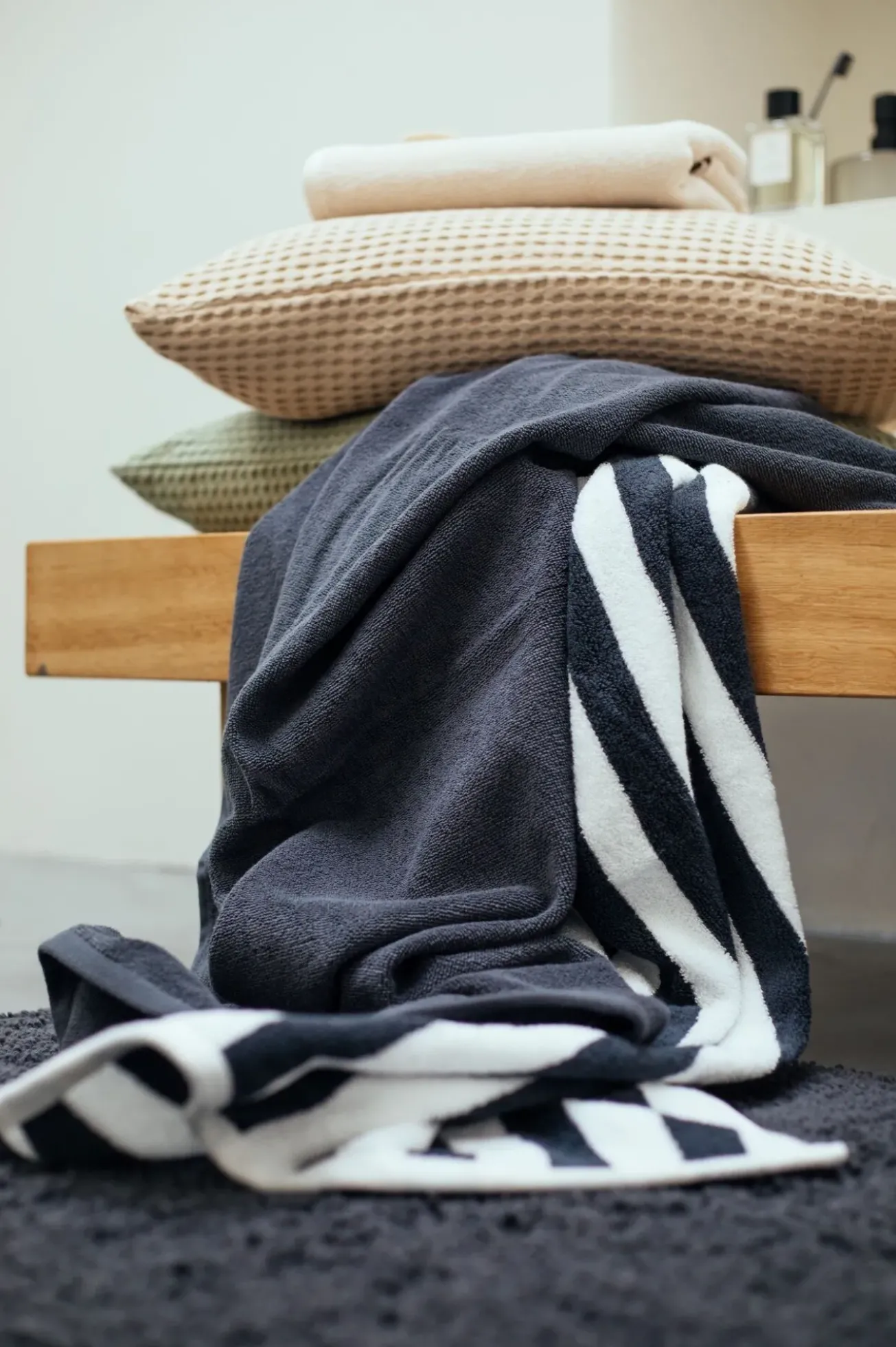 Bath & Living Vandyck Towel VERONA Uni color Pearl blue-190